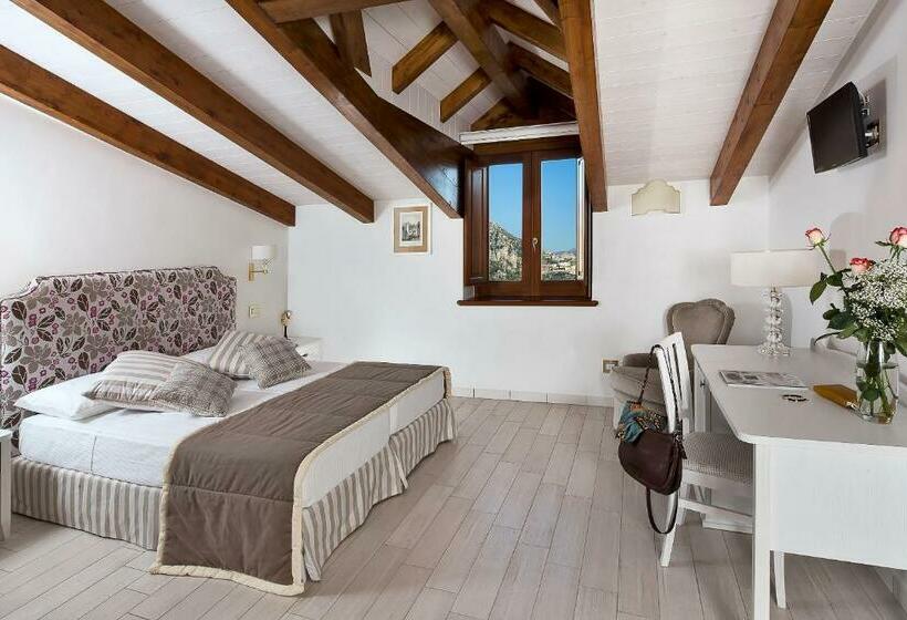 バスタブ付きデラックスルーム, Villa Maria