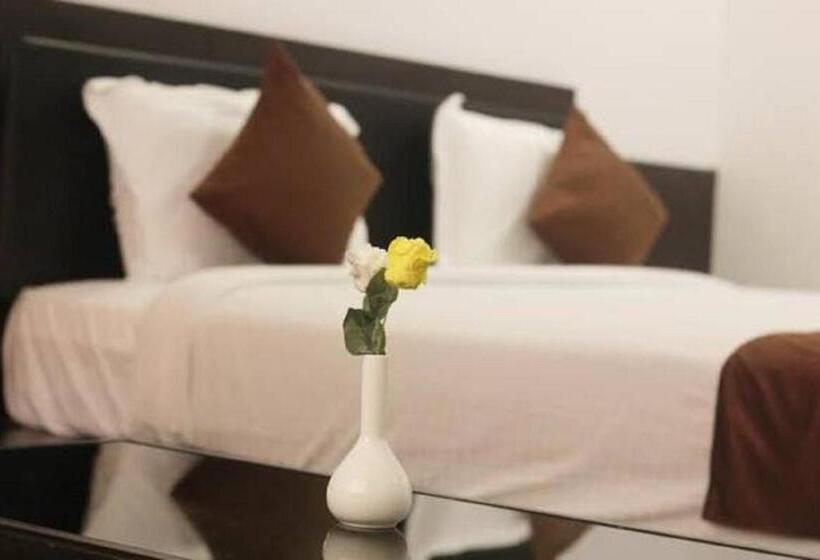 Quarto Comfort, Capital O 1761 Aavass Inn Paradise