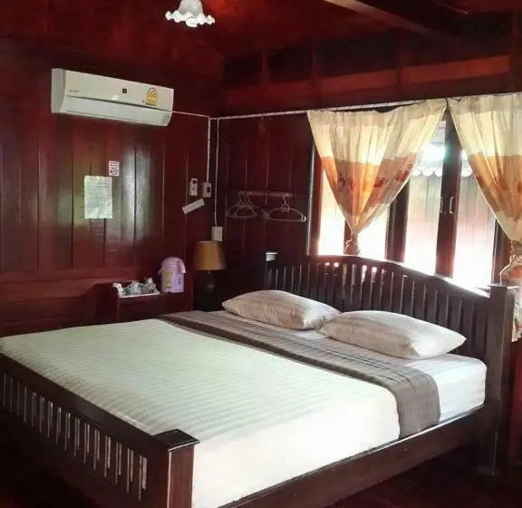 بانگلوی استاندارد, Baan Kong Homestay