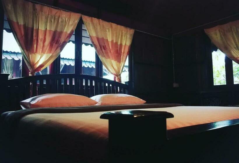 标准平房, Baan Kong Homestay