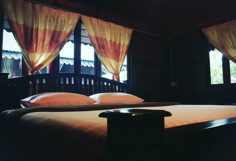 بانگلوی استاندارد, Baan Kong Homestay
