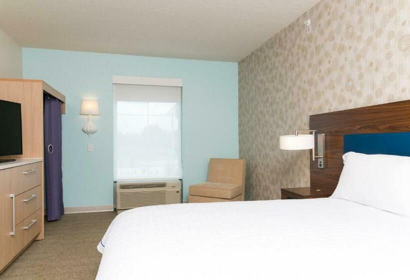 מיטת קינג בסוויטה, Home2 Suites By Hilton Nokomis Sarasota Casey Key