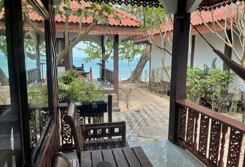 بنجلو ديلوكس, Pen's Bungalow