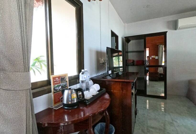 بنجلو ديلوكس, Pen's Bungalow