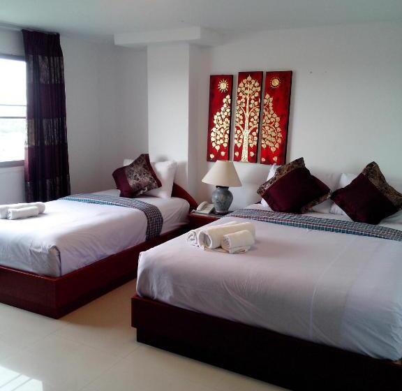 디럭스 트리플 룸, Regent Lodge Lampang