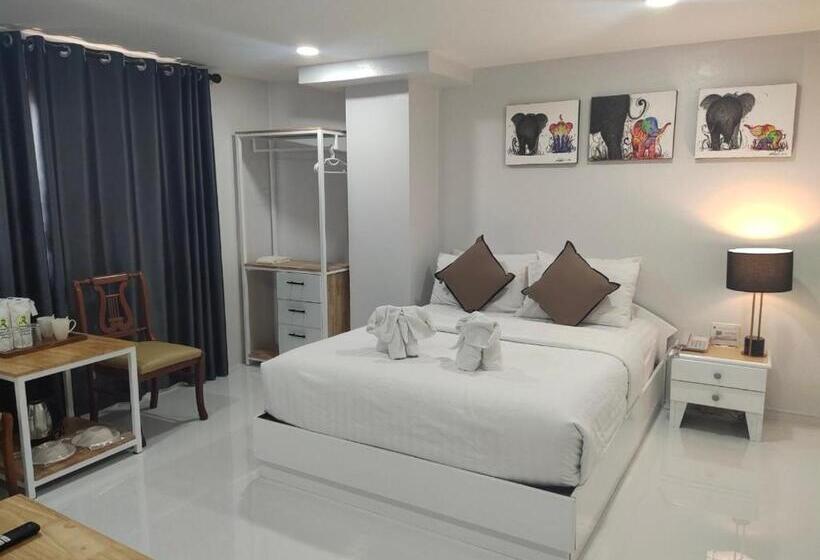 디럭스 룸, Regent Lodge Lampang