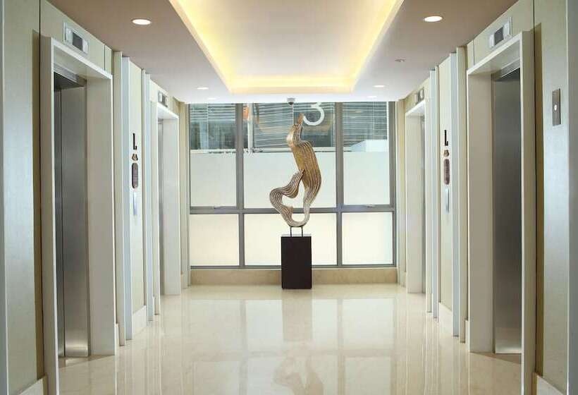 סוויטת אקזקיוטיב, עם מיטת קינג, Santika Premiere Ice  Bsd City