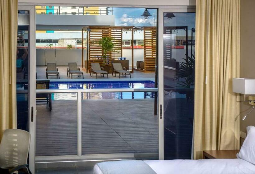 스탠다드 룸 킹사이즈 침대, Wyndham Manta Sail Plaza Hotel And Convention Center