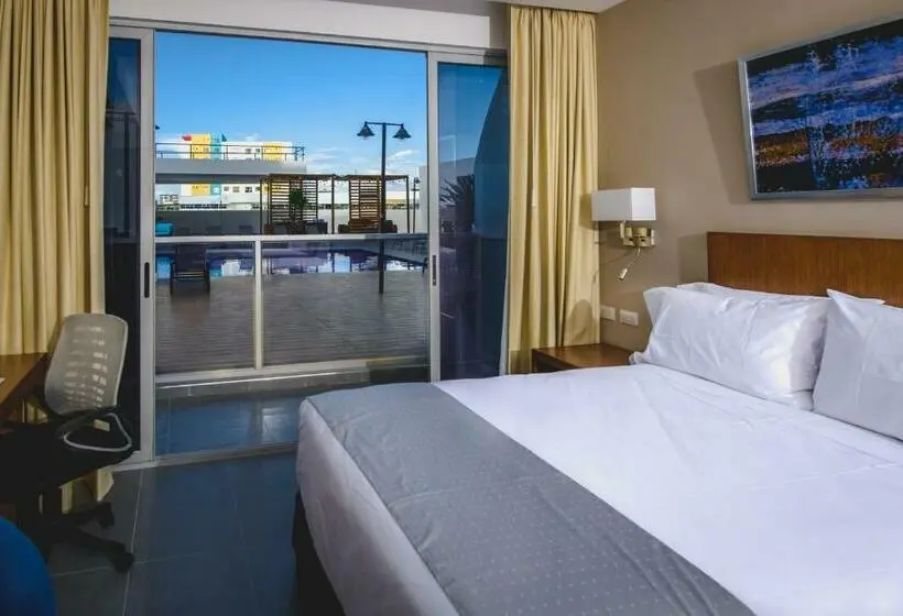 Standard-huone King-vuode, Wyndham Manta Sail Plaza Hotel And Convention Center