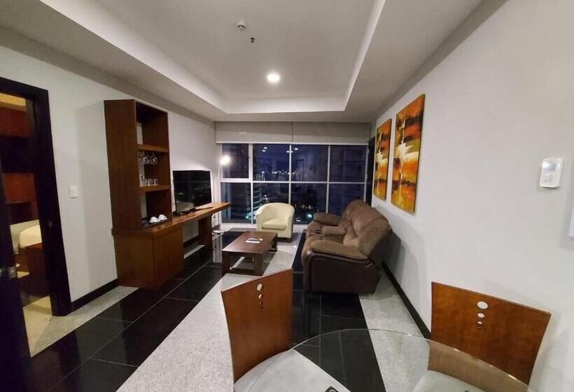 프레지덴셜 스위트, Wyndham Manta Sail Plaza Hotel And Convention Center