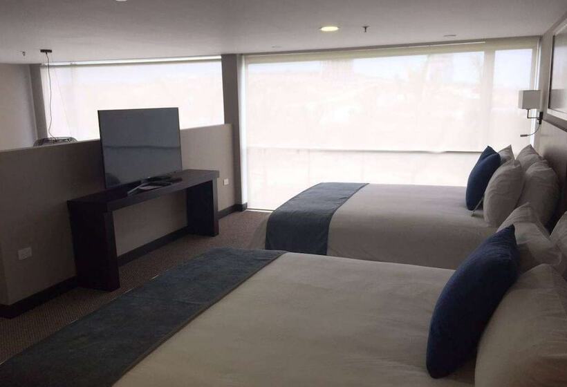 이그제큐티브 룸, Wyndham Manta Sail Plaza Hotel And Convention Center