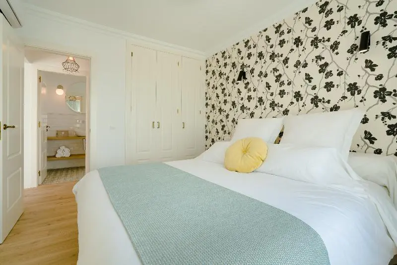 Huoneisto 1 Makuuhuone Allasnäkymä, La Concha Boutique Apartments   Adults Only