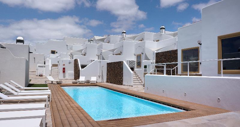 Апартаменты 1 Спальня Вид на Бассейн, La Concha Boutique Apartments   Adults Only