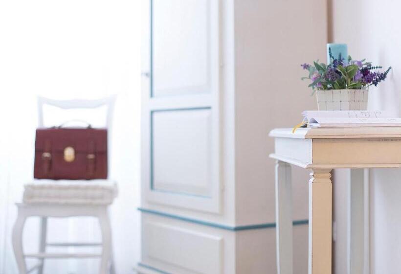 اتاق کلاسیک یک تخته, Lungomare Rooms & Charme