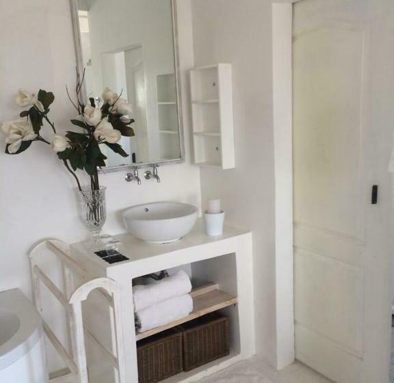 标准间, Muckleneuk Manor