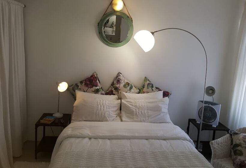 标准间, Muckleneuk Manor