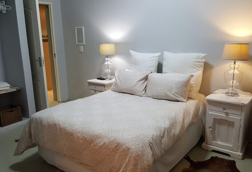 스탠다드 룸, Muckleneuk Manor