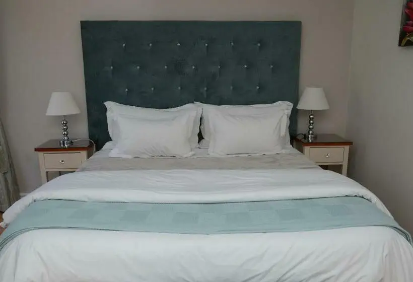 デラックスルーム, Oleander Guest House