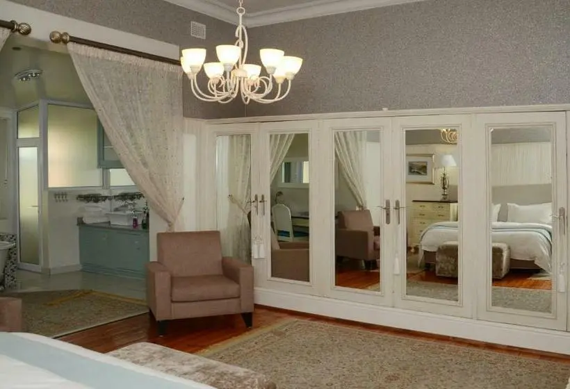 エクゼクティブルーム, Oleander Guest House