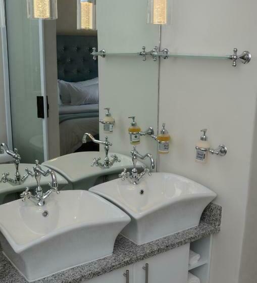 豪华房间, Oleander Guest House