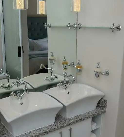 デラックスルーム, Oleander Guest House