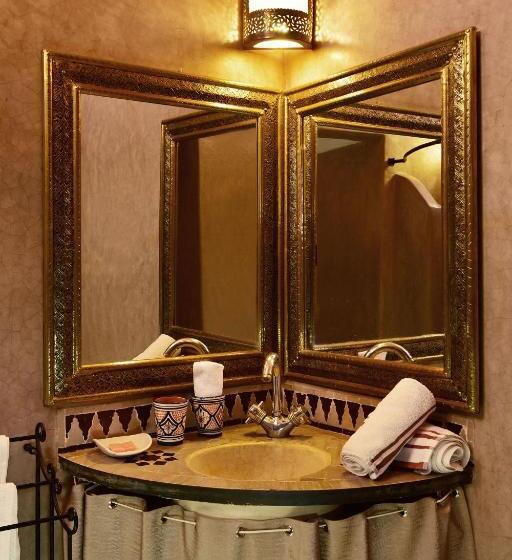 سوییت, Riad Manissa