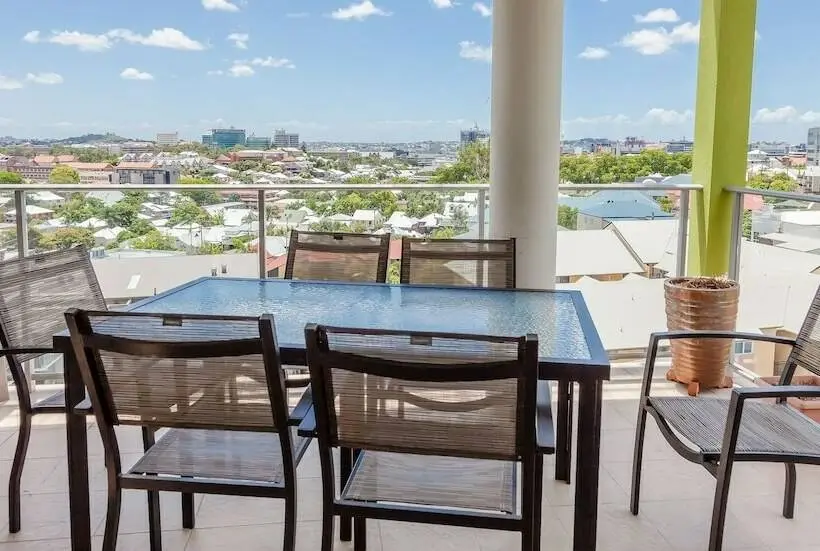 ２ベッドルームアパートメント, Trilogy Residences