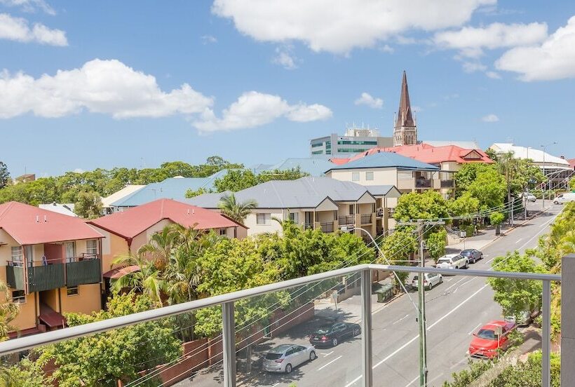 Апартаменты 2 Спальни, Trilogy Residences