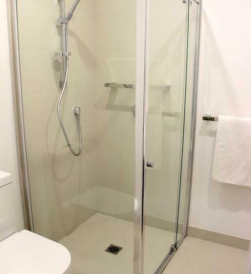 סוויטה, Whitehorse Apartment