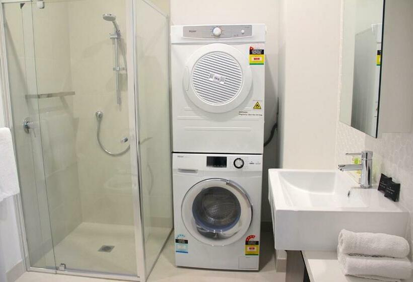 סוויטה דלוקס, Whitehorse Apartment