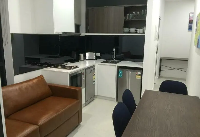 Executive-sviitti, Whitehorse Apartment