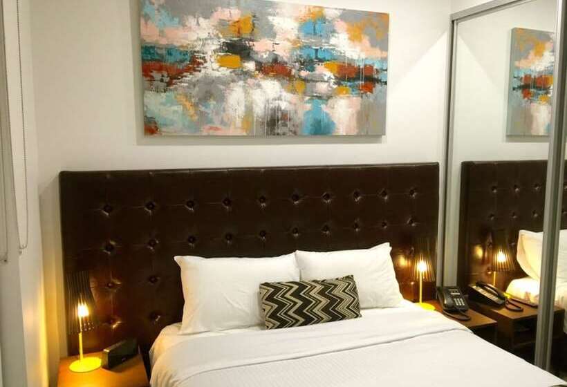 디럭스 스위트, Whitehorse Apartment