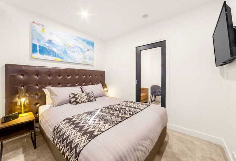 סוויטה דלוקס, Whitehorse Apartment