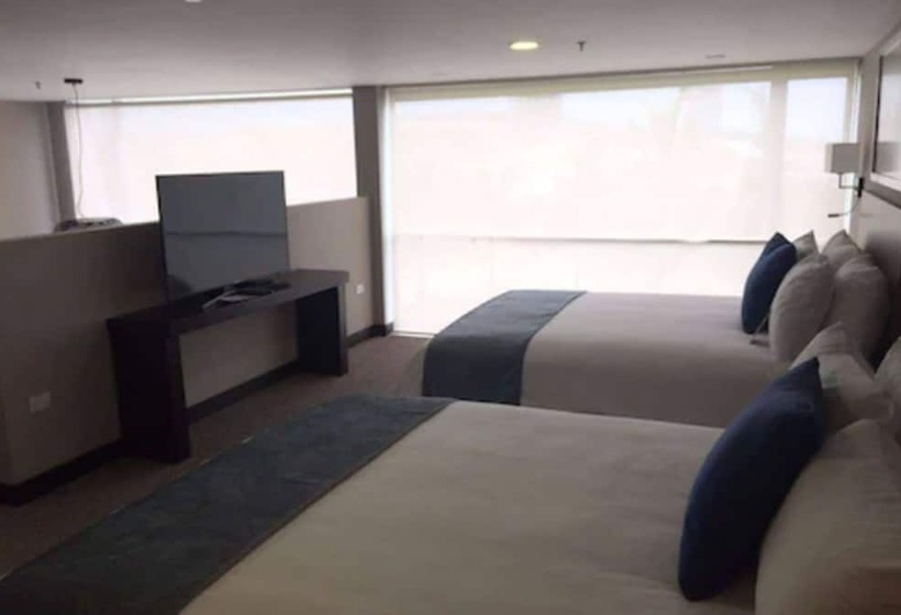 이그제큐티브 룸, Wyndham Manta Sail Plaza Hotel And Convention Center