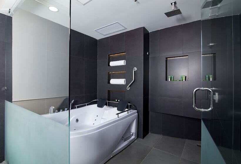 프레지덴셜 스위트, Wyndham Manta Sail Plaza Hotel And Convention Center