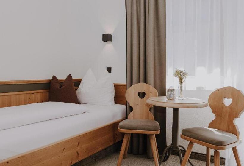 اتاق خانوادگی, B&b Hotel Die Bergquelle