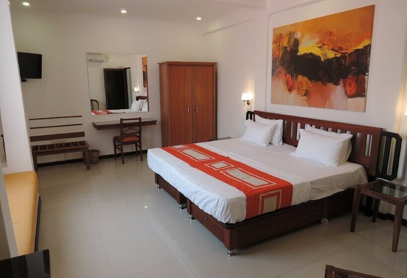 标准间, Anugaa In The City