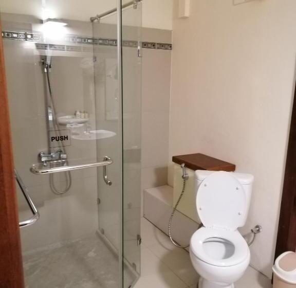 חדר דלוקס, Anugaa In The City