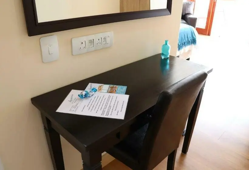 オーシャンビューデラックスルーム, Aquamarine Guest House
