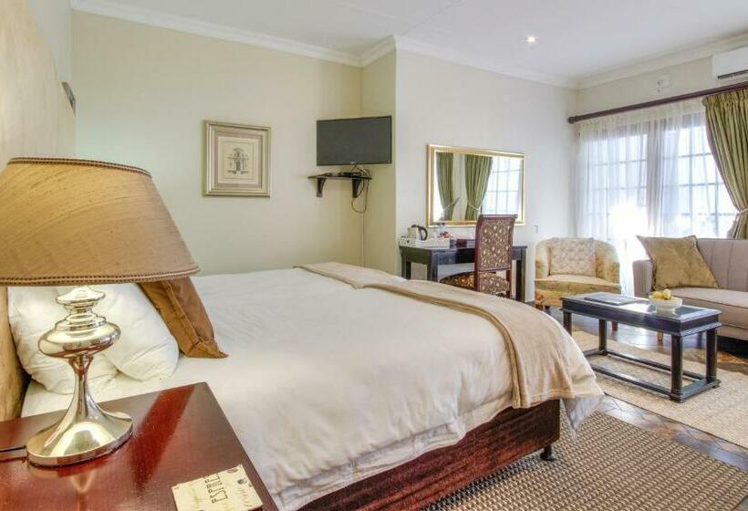 インサイドデラックスルーム, At Heritage House