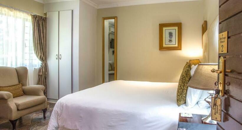 スタンダードルーム, At Heritage House