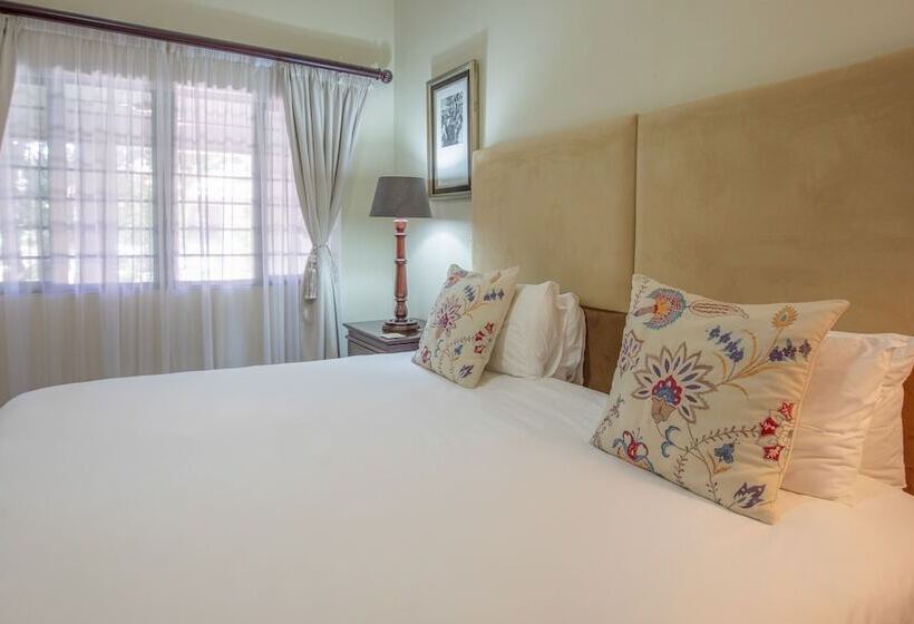 スタンダードルーム, At Heritage House