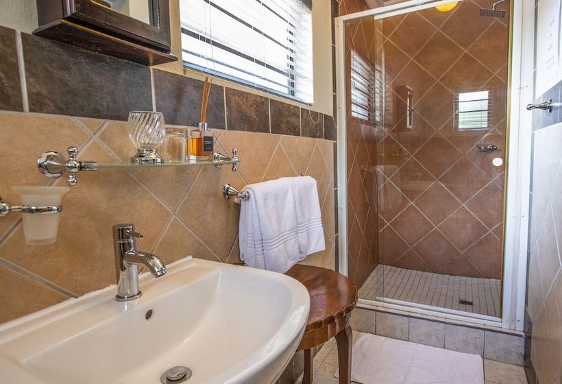 スタンダードルーム, At Heritage House