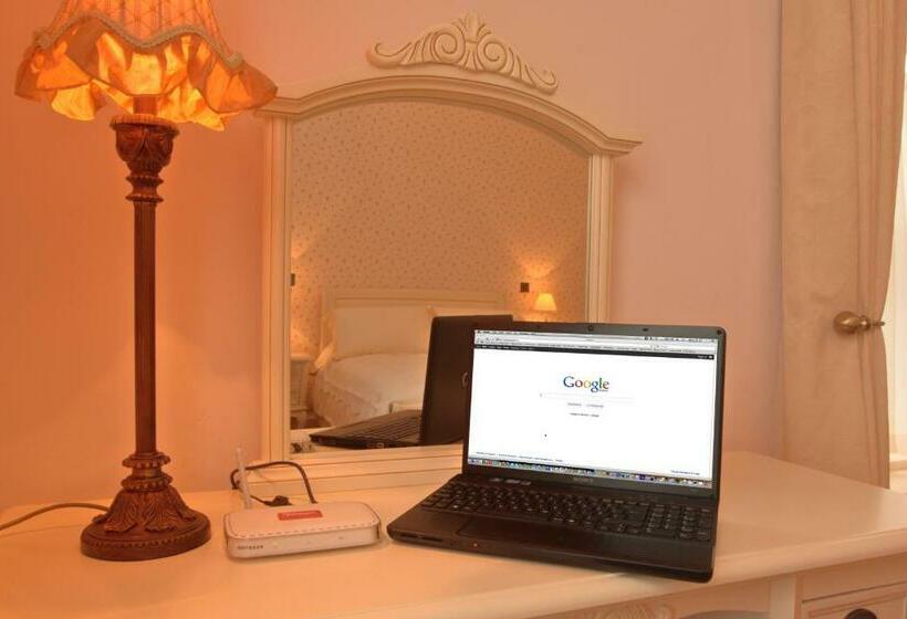 带共用浴室的标准房间, Corrib House Guest Accommodation