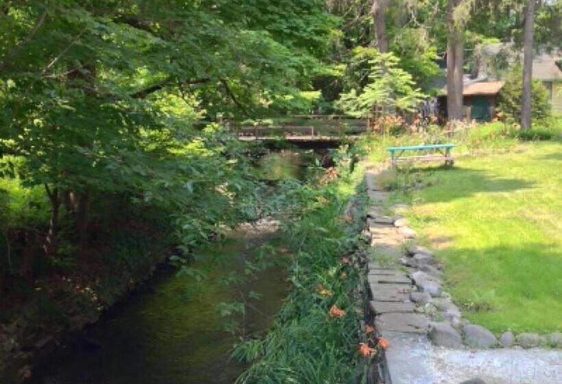 스탠다드 스튜디오 정원 전망, Morning Glory B&b