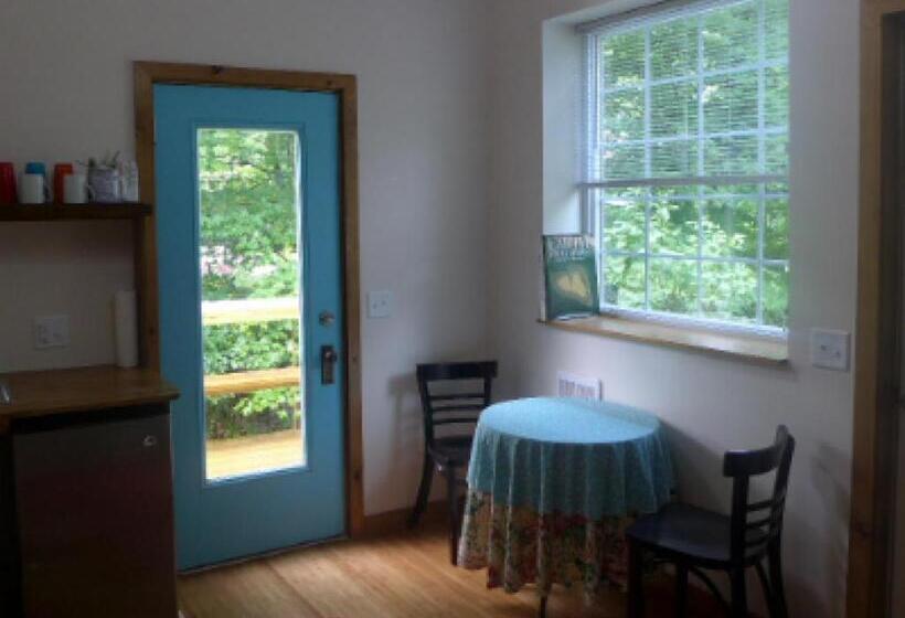 스탠다드 스튜디오 정원 전망, Morning Glory B&b