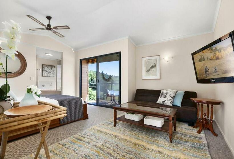 豪华小屋, Top Of The Hill