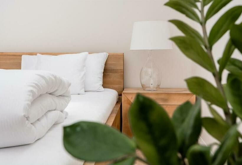 חדר סטנדרט, Naturum