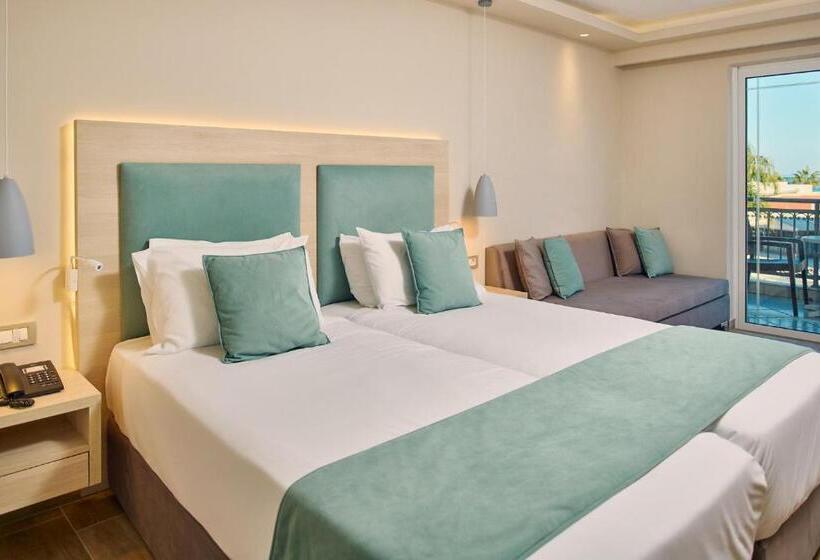 Quarto Comfort Vista Piscina, Palazetto Suites Zakynthos Adults Only