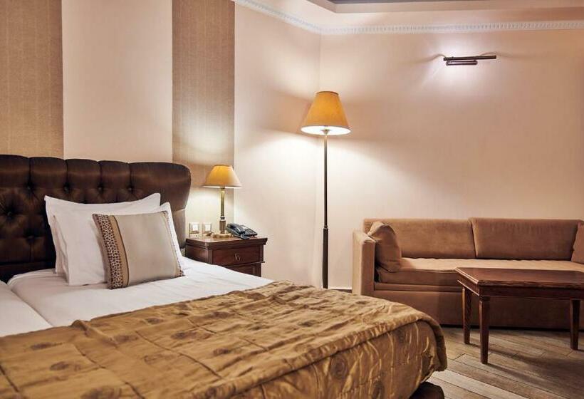 سوییت جونیور با چشم‌انداز استخر, Palazetto Suites Zakynthos   Adults Only